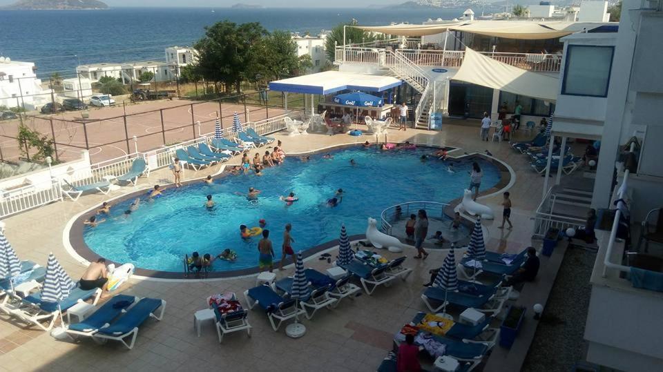 Victoria Suite Hotel & Spa Тургутрейс Экстерьер фото